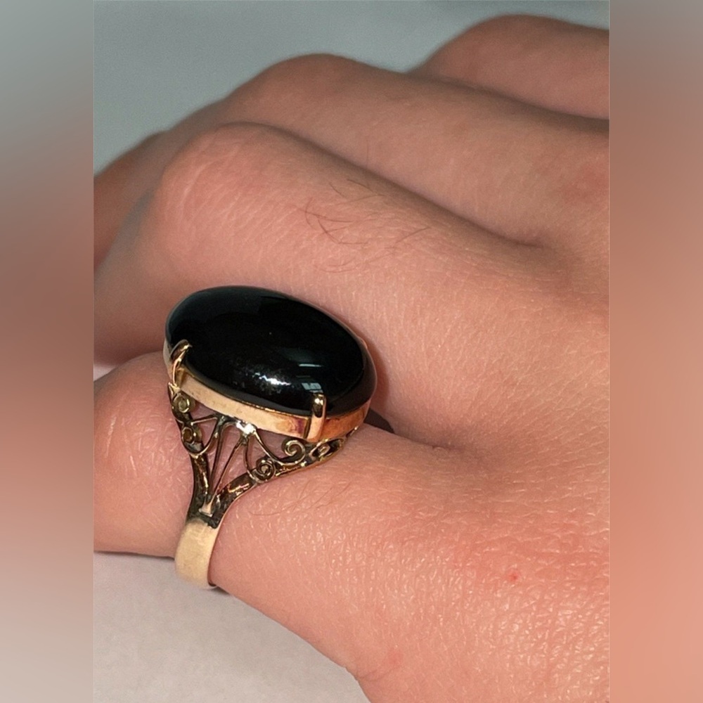 Solid 14K Yellow Rose Gold Natural Black Jade Oval Ring Vintage Estate